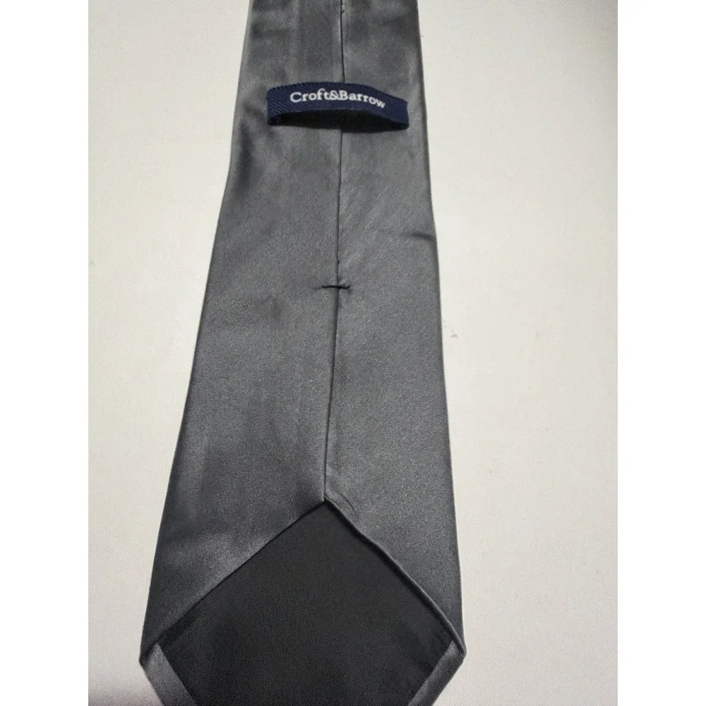 Croft & Barrow Mens Necktie Solid Charcoal Gray 100% Silk Satin Formal Dress Tie